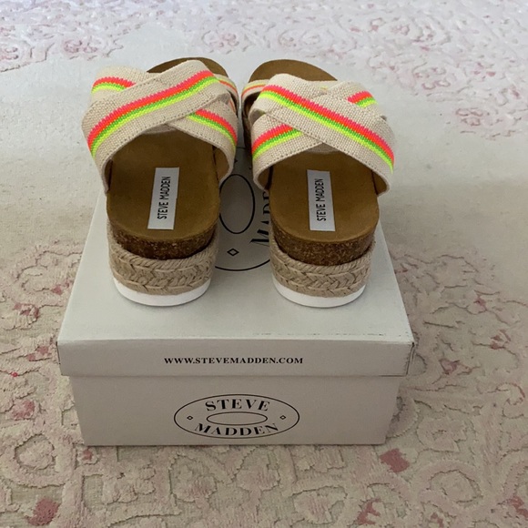 NIB Steve Madden Neon Platform Kimmie Sandal - Picture 3 of 6